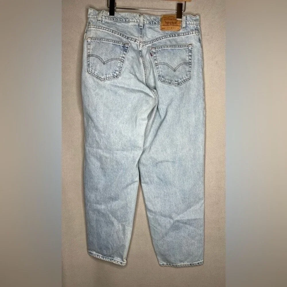 Vintage Levi’s 570 Jeans Size 36x32 baggy fit made in USA